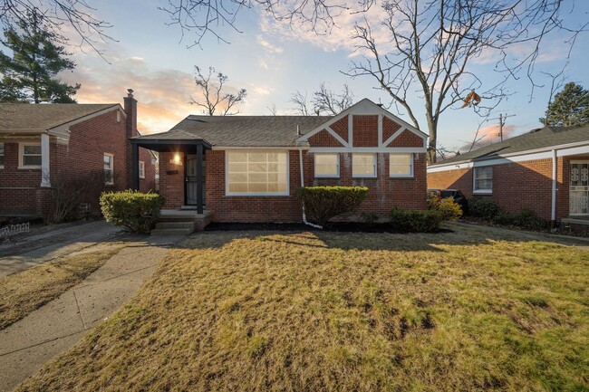 Building Photo - 3 Bedroom 1 Bath $1200