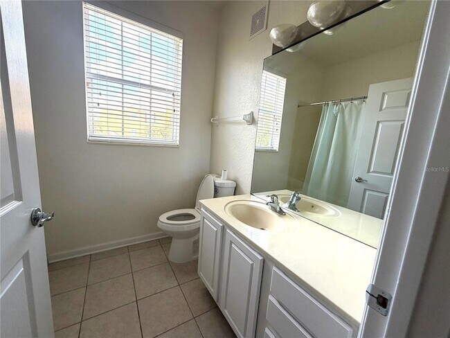 Building Photo - 6335 Contessa Dr