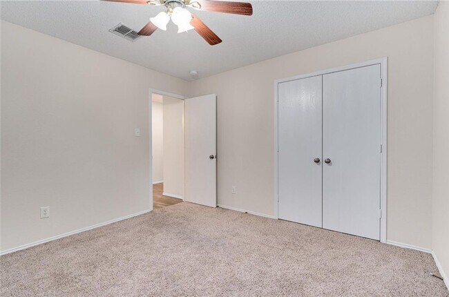 Building Photo - 208 Blazing Star Trail