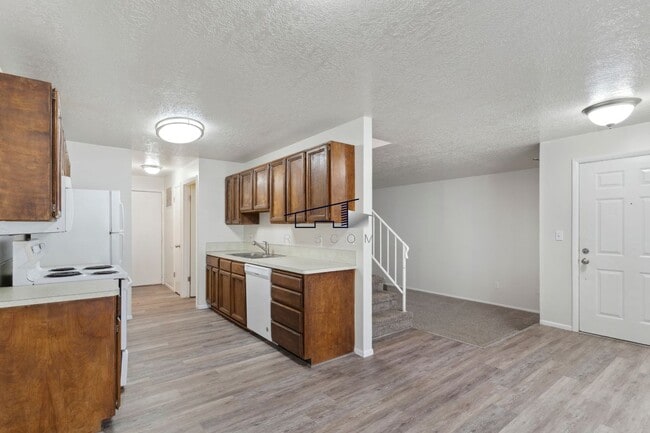 Building Photo - 281 Pheasantbrook Dr