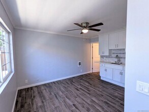 Building Photo - 10977 Bali Ln