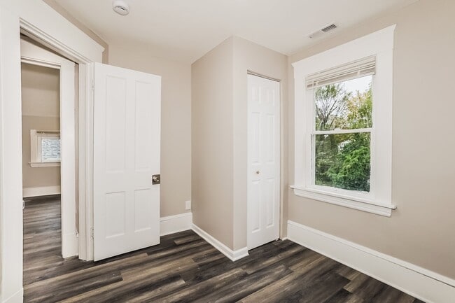 Building Photo - 15412 Ridpath Ave