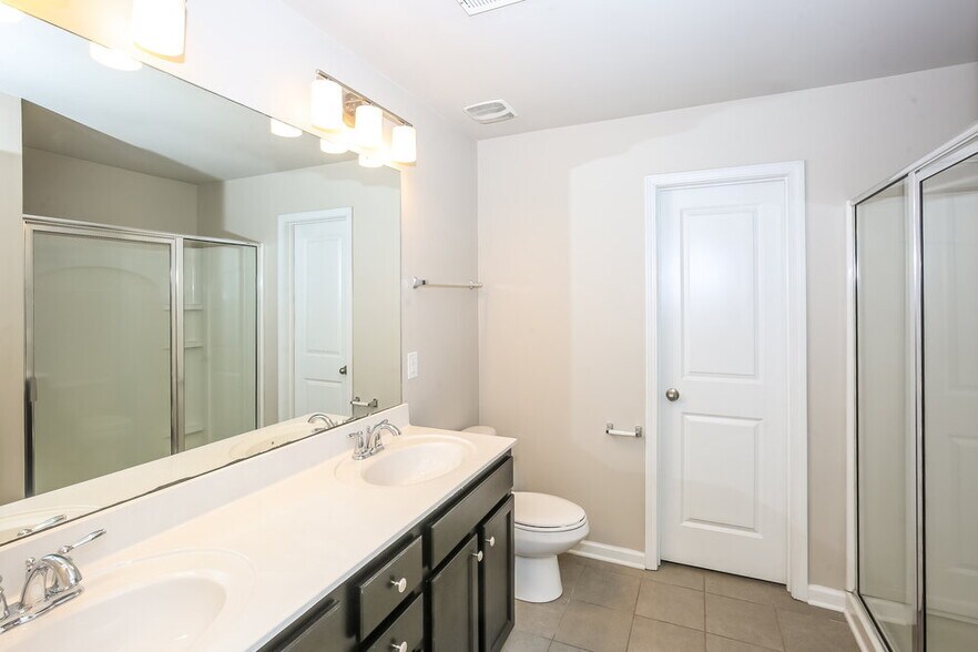 Building Photo - 1011 Helms Rd