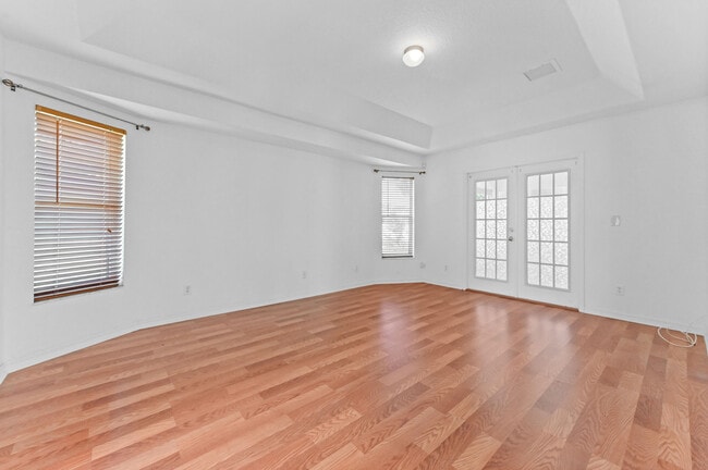 Building Photo - 681 SW Saragossa Ave