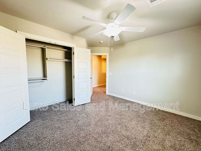 Building Photo - 2116 Camino Del Plaza Ln