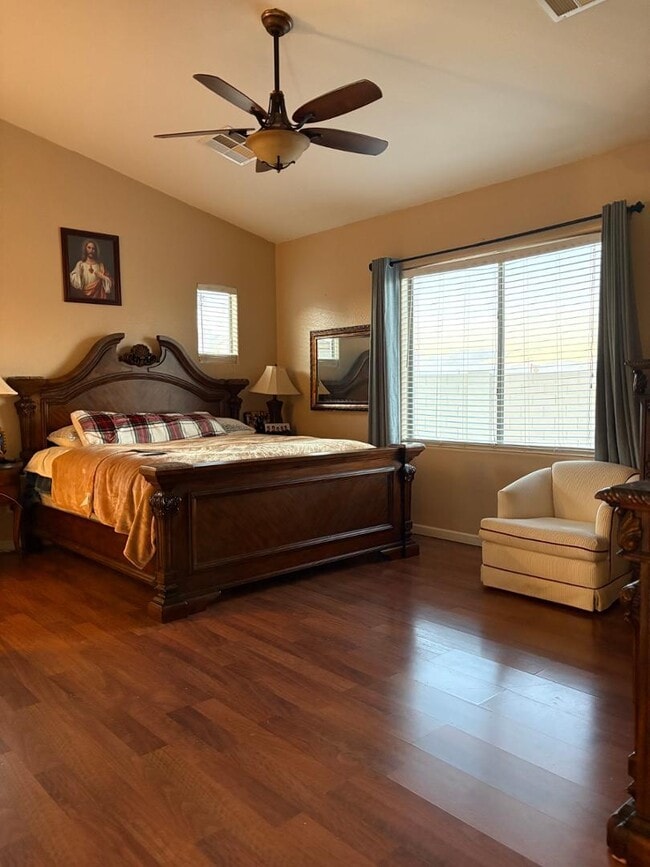 Building Photo - 7408 W Wolf St