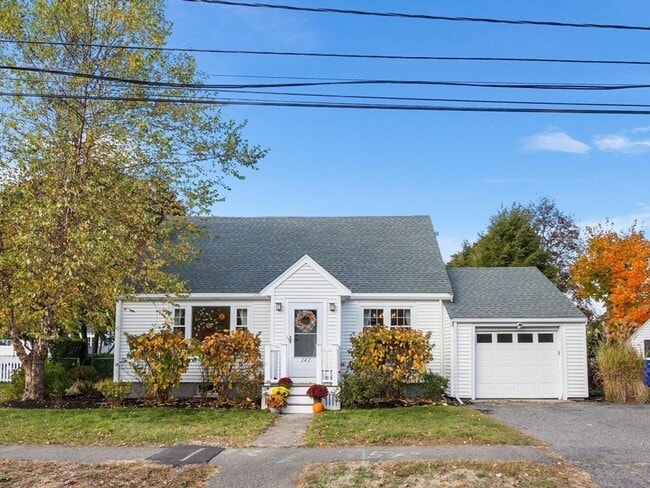 Building Photo - 142 Franklin St