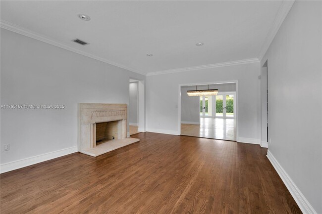 Building Photo - 1251 Anastasia Ave