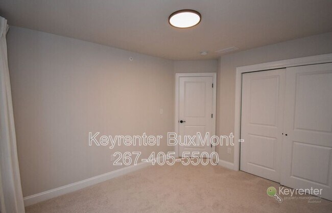 Building Photo - 320 Schadle Rd