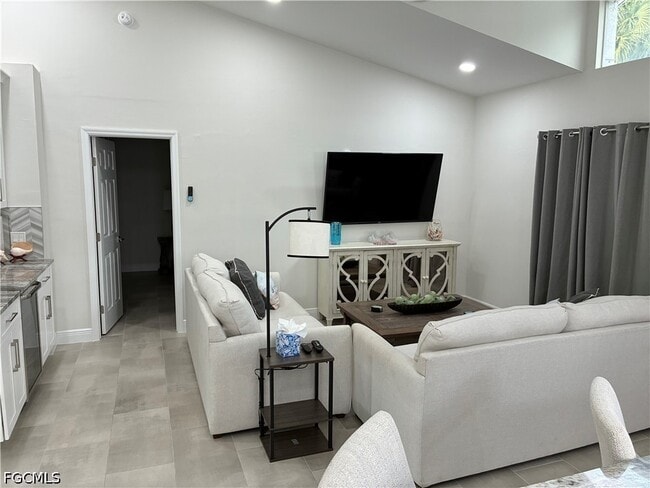 Building Photo - 16126 Kelly Woods Dr