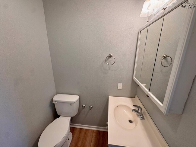 Building Photo - 2939 Parish St