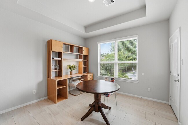 Building Photo - 14324 Prospect Park Ln