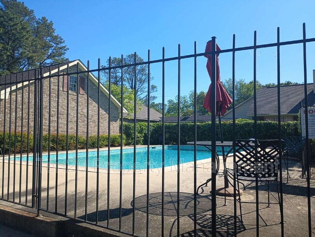 Building Photo - 2135 13th St