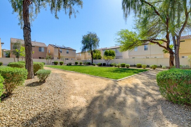Building Photo - 4 Bedroom Home in the South West / 89139 Area