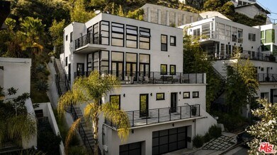 Building Photo - 1929 N Curson Ave