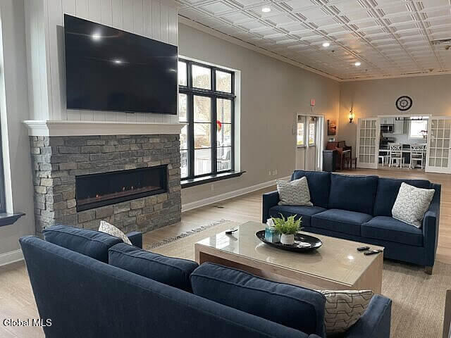 Building Photo - 2 Horizon Dr