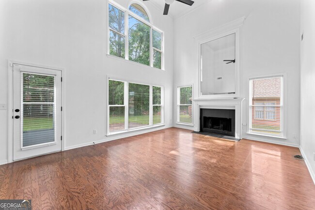 Building Photo - 4267 Azalea Walk