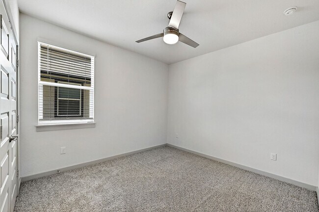 Building Photo - Spacious & Stylish Living in Liberty Hill