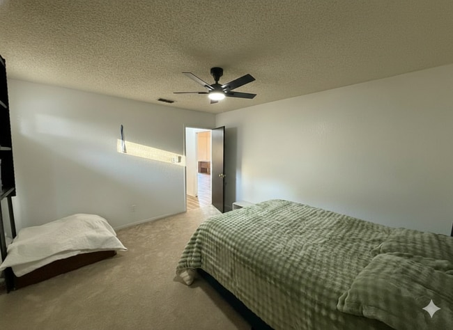 Building Photo - 2807 Macauslan St