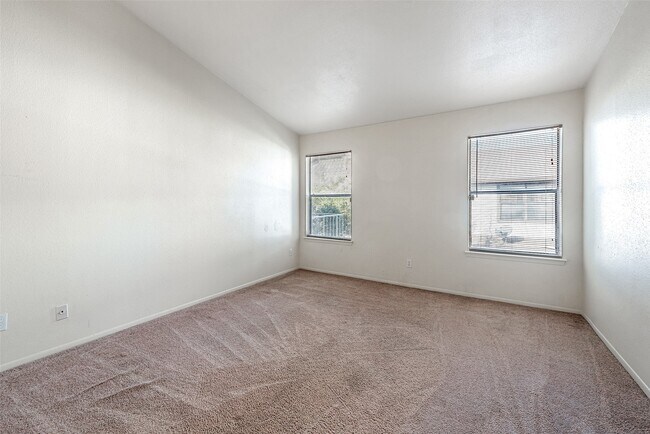 Building Photo - 6633 W Airport Blvd