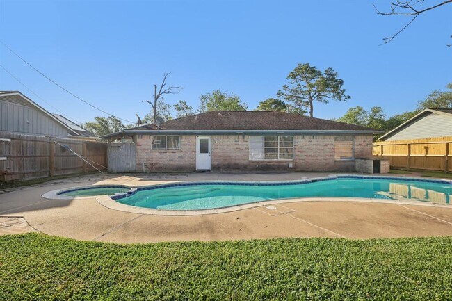 Building Photo - 3212 Wavecrest St