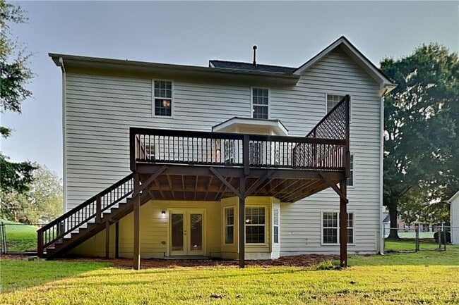 Building Photo - 1555 Rose Pointe Dr