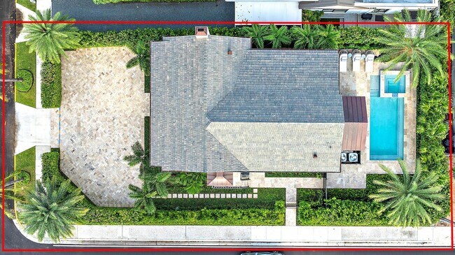 Building Photo - 360 Seaspray Ave