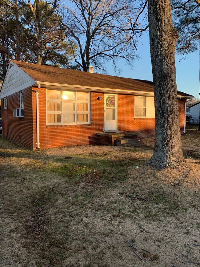 Building Photo - 9709 Royerton Dr