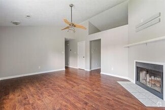 Building Photo - 4629 Woodbridge Ln