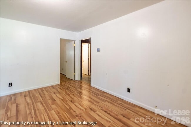 Building Photo - 234 Poplin St