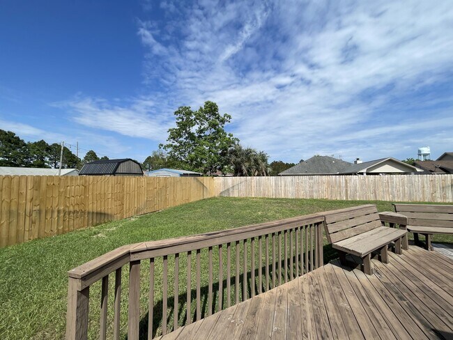Building Photo - 2212 Peachwood Ct