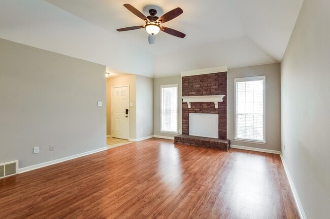 Building Photo - 7860 Freehold Dr