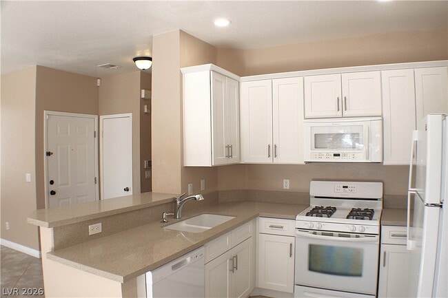 Building Photo - 251 S Green Valley Pkwy