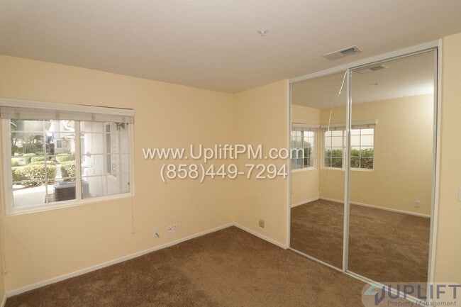 Building Photo - 3 Bedroom 3 Bathroom 2 story home in Ramona!