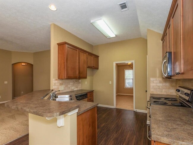 Building Photo - 9728 Silver Bell Ct