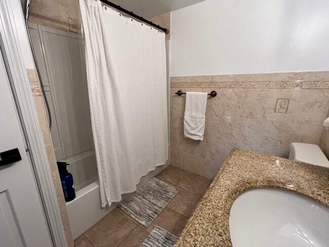 Building Photo - 49 Ramsay St