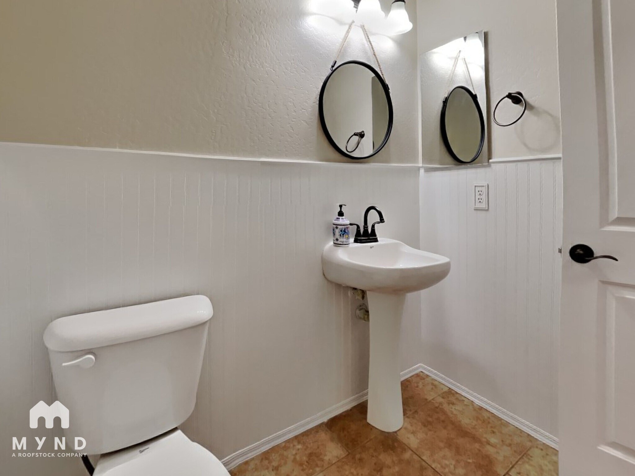 Building Photo - 981 N 169th Ave