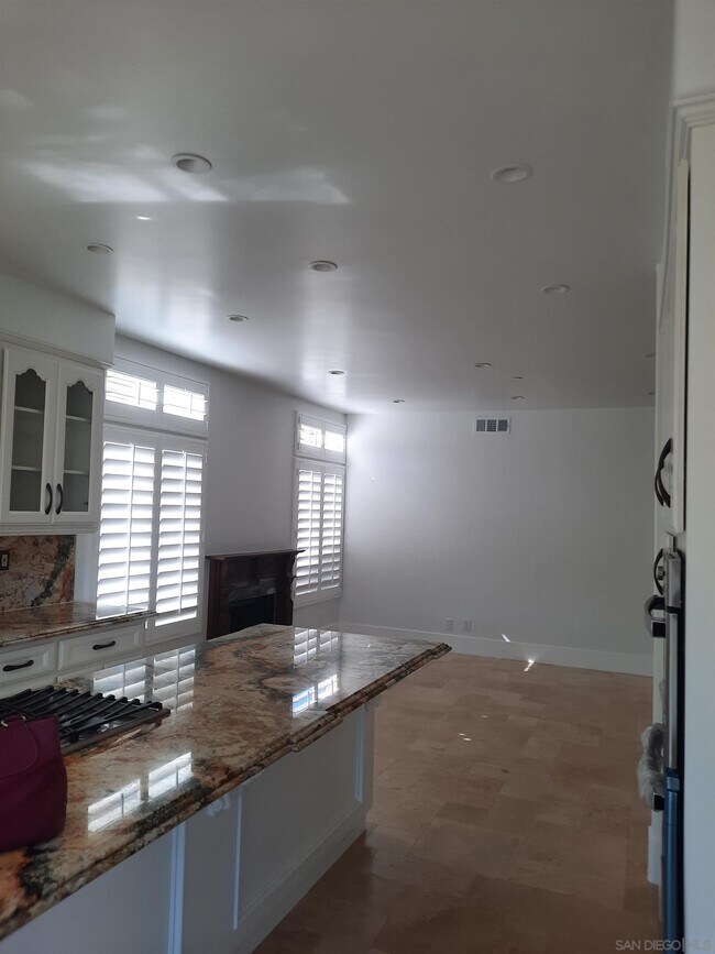 Building Photo - 2341 Canyon View Glen