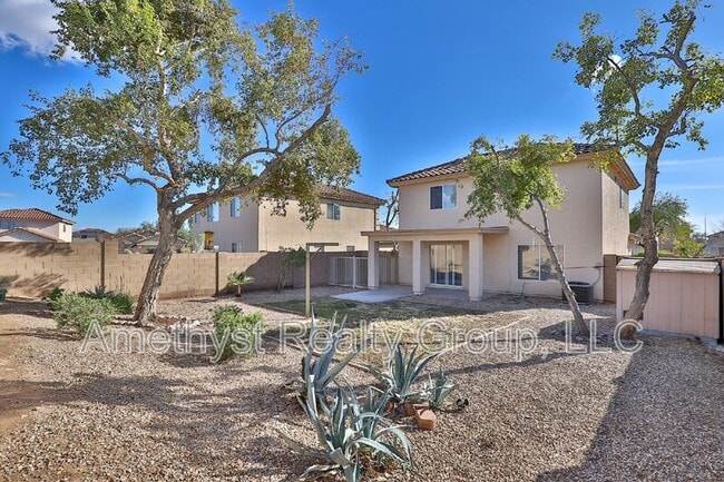 Building Photo - 11706 W Sunnyside Dr