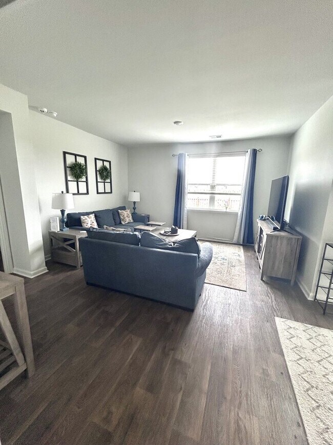 Building Photo - Spacious 4BR Ranch Home in Cane Bay!