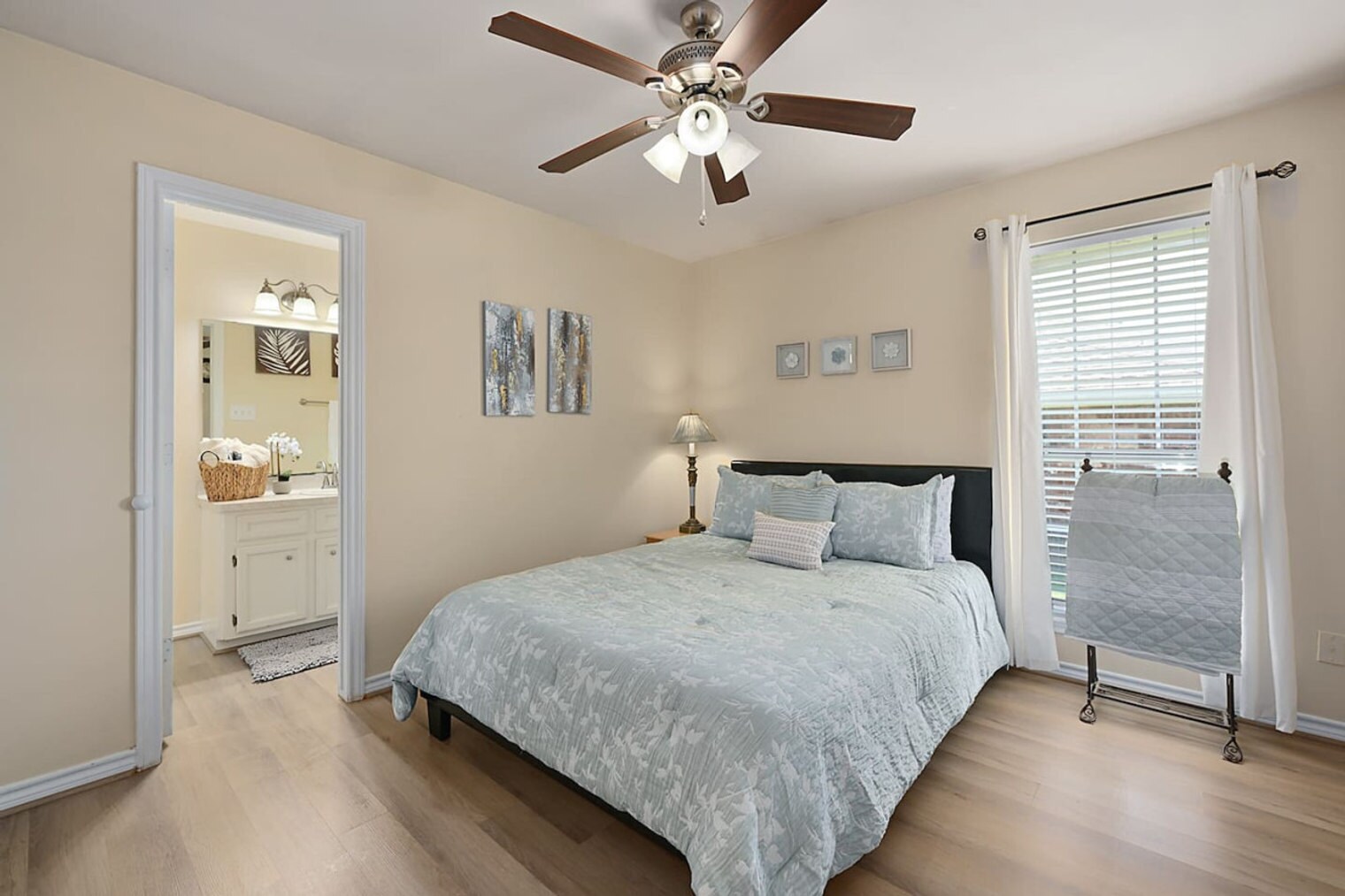 Building Photo - 2015 Colgate Dr