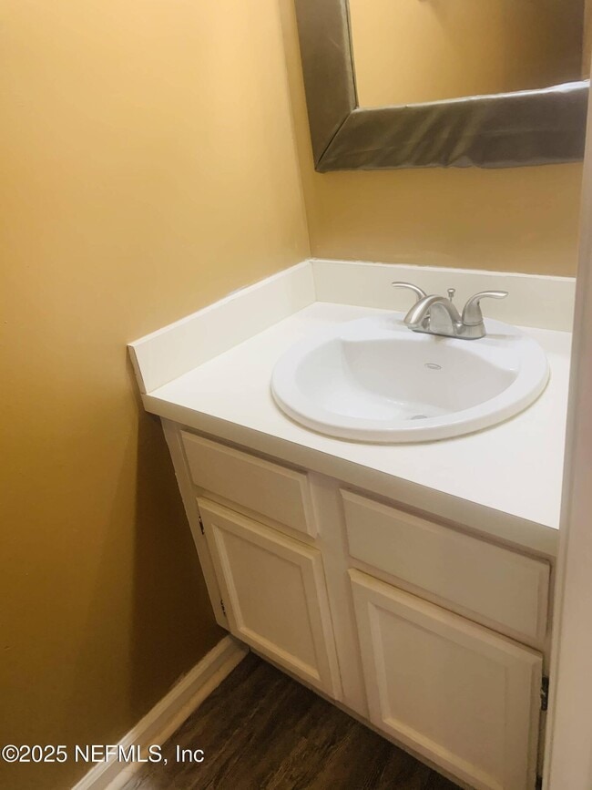 Building Photo - 7630 Leafy Forest Way