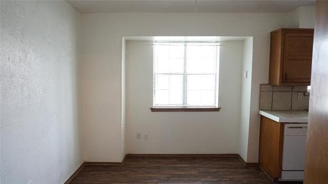 Building Photo - 1018 Fair Oaks Dr