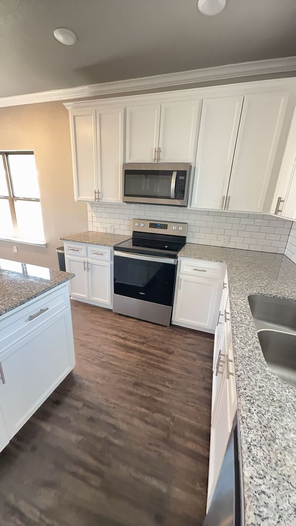 Building Photo - GORGEOUS 3-bedroom 2-bathroom home in Prairie Ridge! Half Off 1st Month's Rent!!