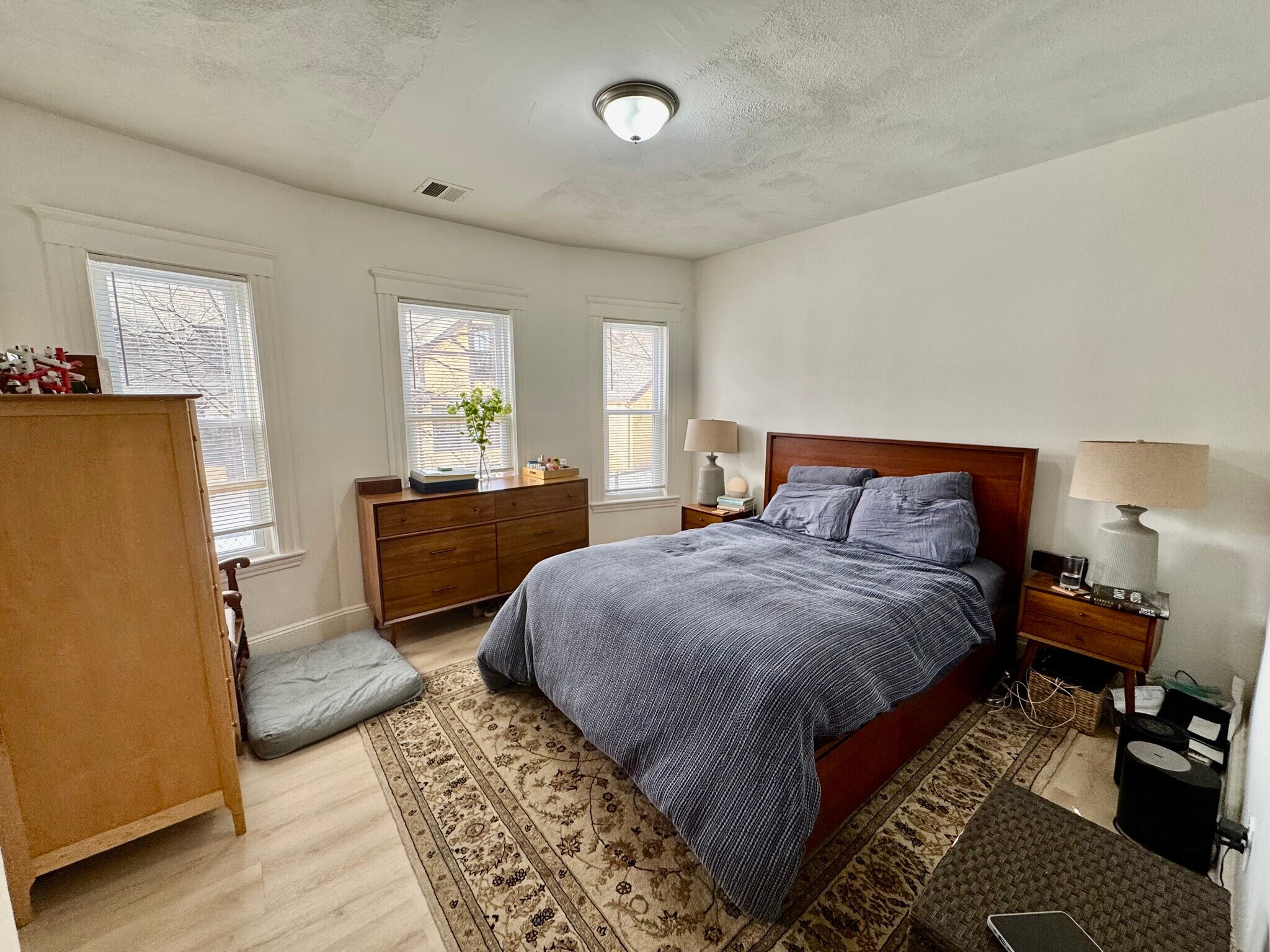 Building Photo - 127 Eliot St