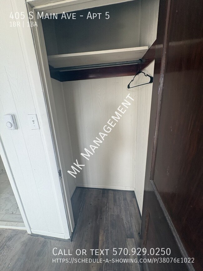 Building Photo - 405 S Main Ave