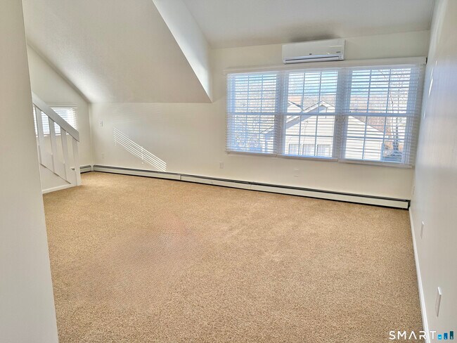 Building Photo - 94 Waldron Dr