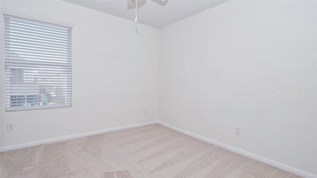 Building Photo - 3318 Madison Elm St