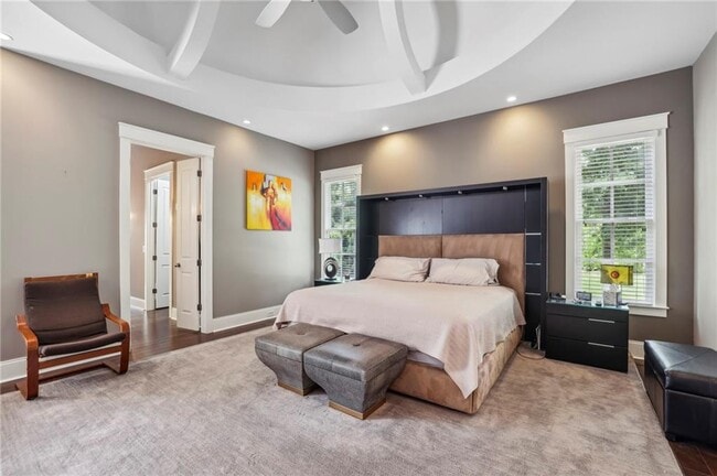 Building Photo - 6285 Aberdeen Dr NE