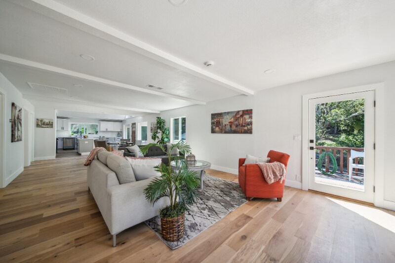 Building Photo - 610 Nestora Ave